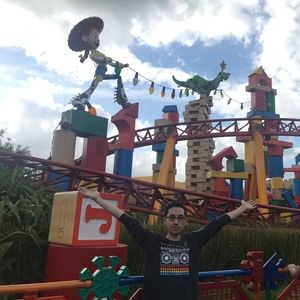 Meet your Posher, Moises